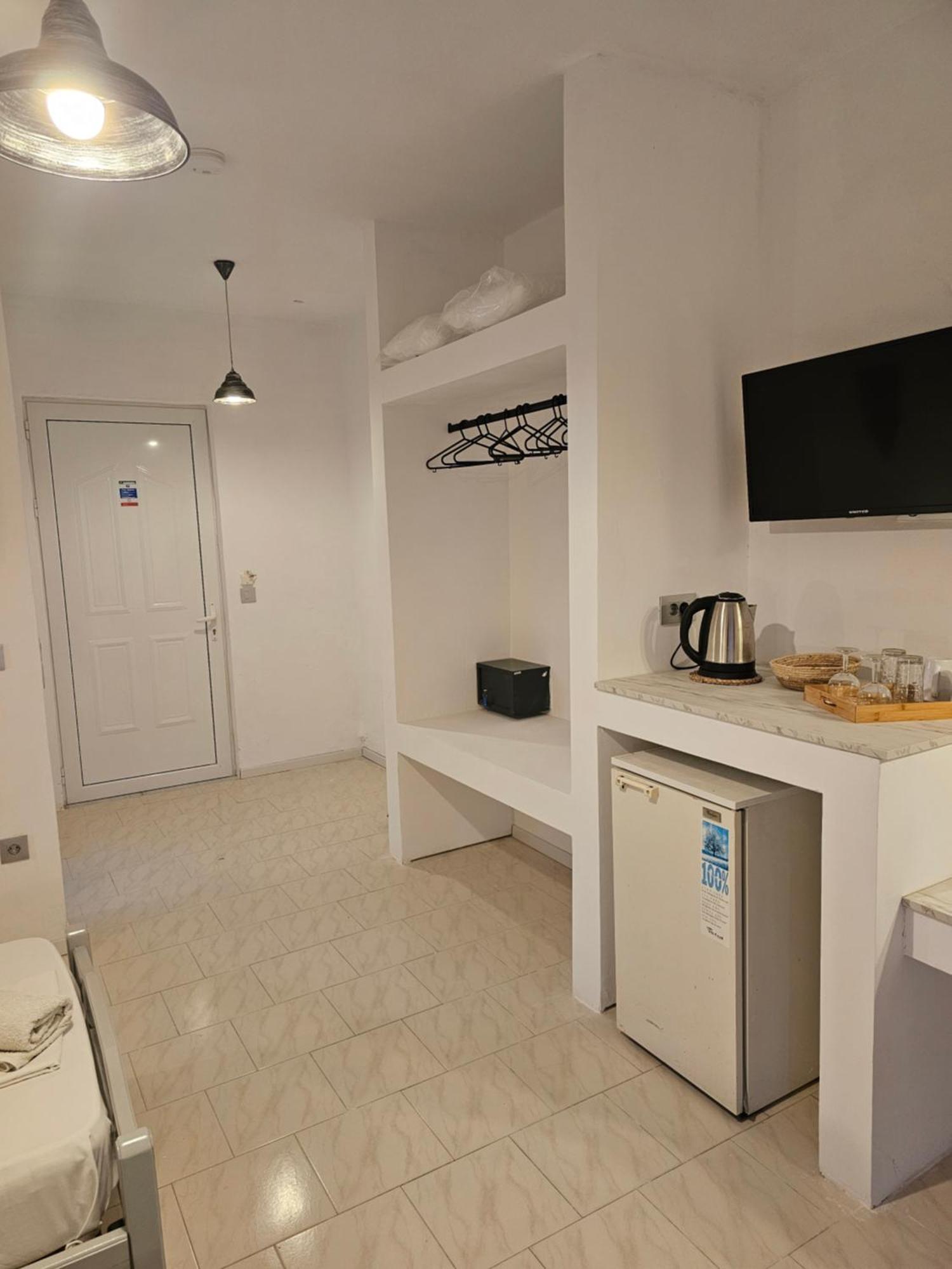 Lisabeth Apartments Фаліракі Екстер'єр фото